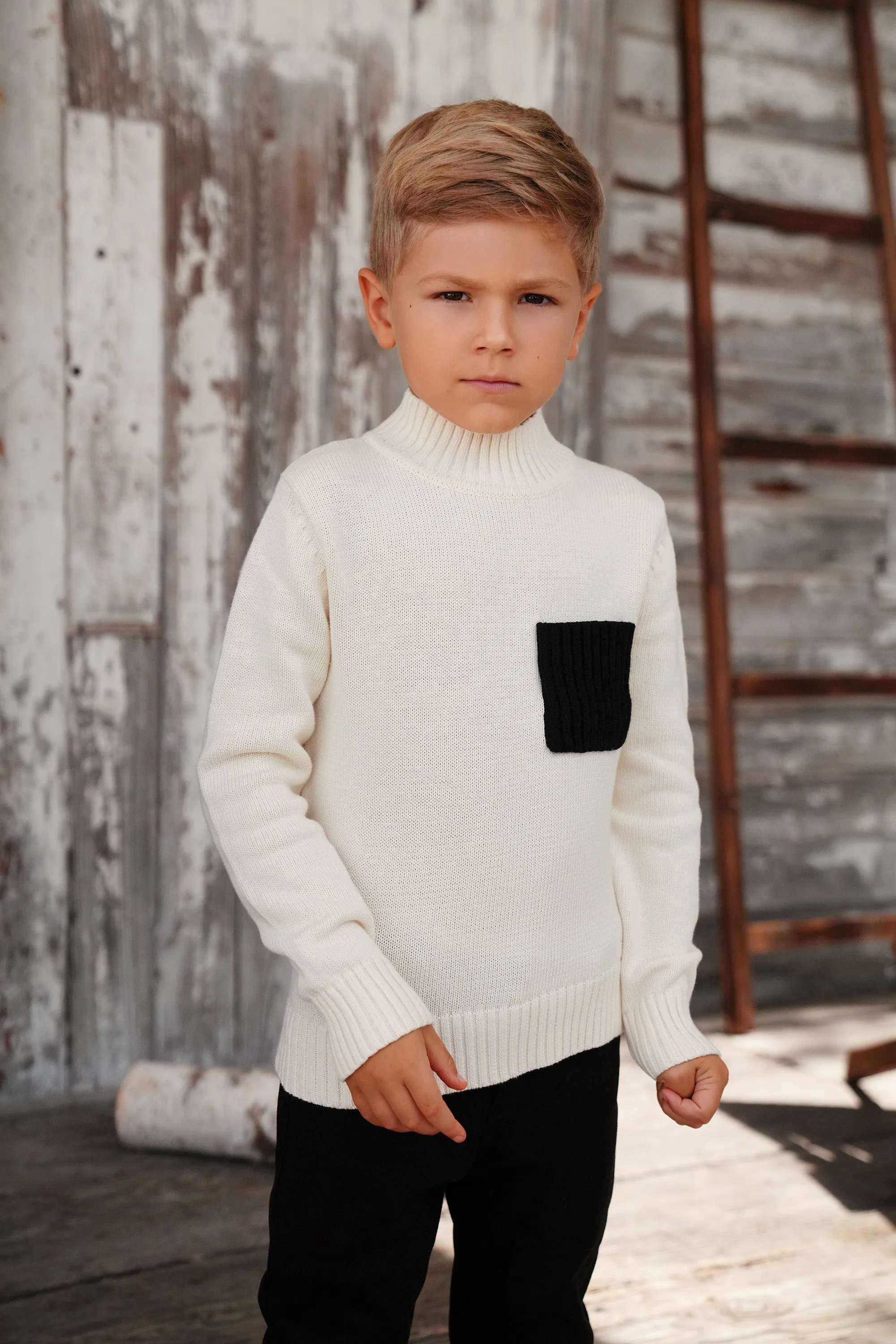 Butter Ribbed Pocket Turtleneck by Motu