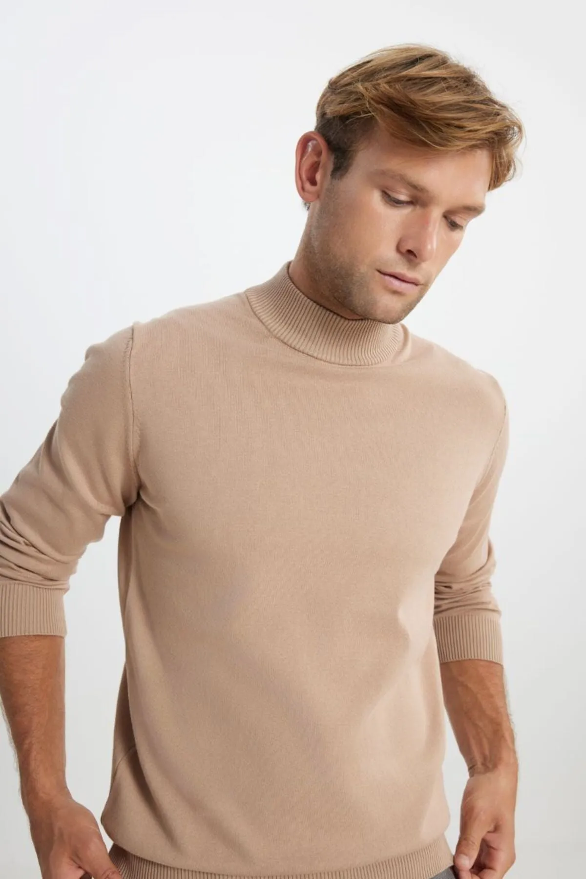 Cotton Standard Fit Normal Cut Half Fisherman Neckline knitwear beige sweater