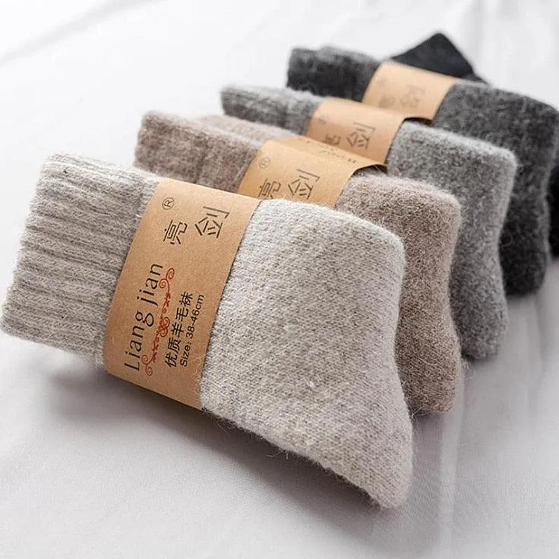 Elegant Men's Winter Wool-Rabbit Socks - Cozy Warmth and Style