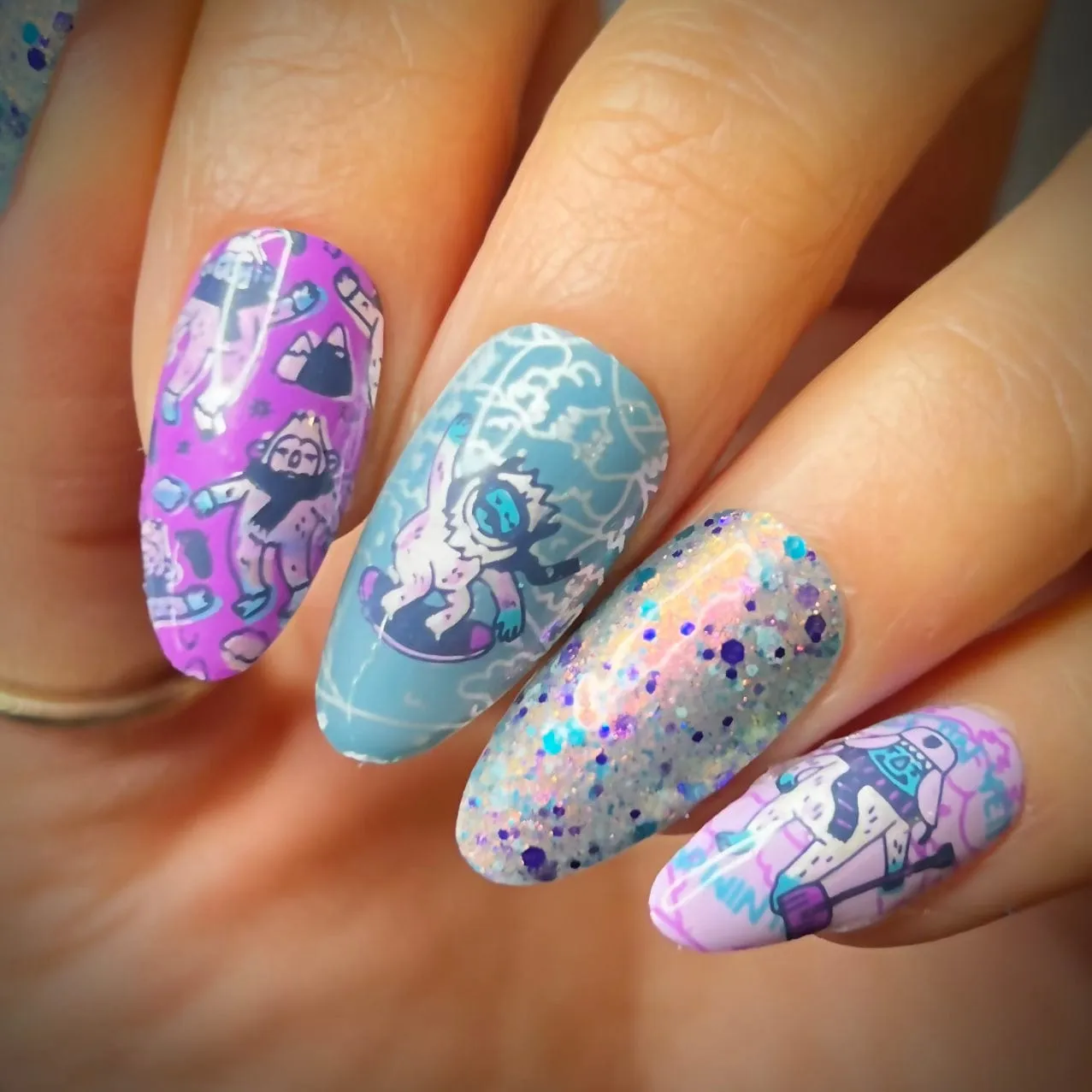 Yeti Up (M448) - Nail Stamping Plate